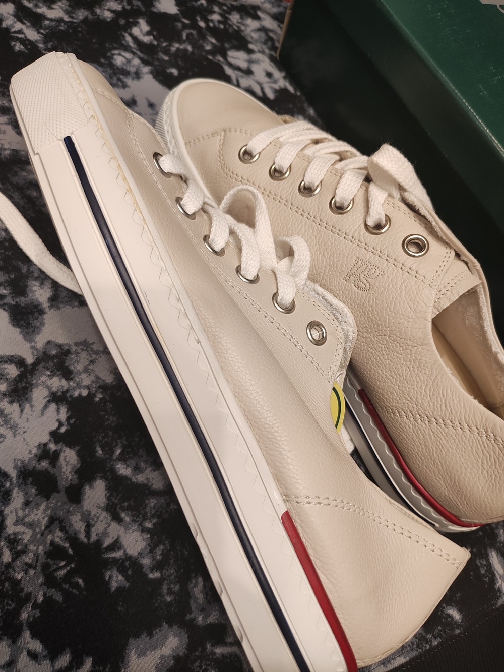 Paul Green Cream Leather Low-Top Sneakers with Red & Navy Trim 11 US/ 8.5 UK.